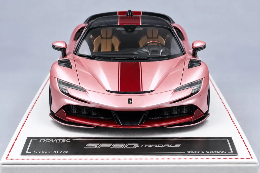 Ferrari SF90 Novitec SF90 Stradale 银粉色·红色中线·红色碳纤维套件