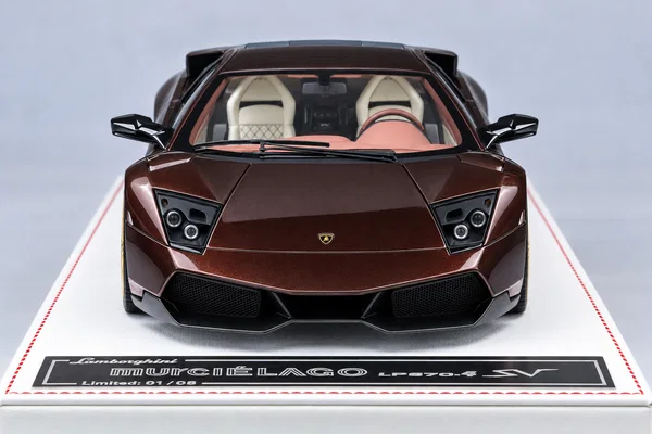 Lamborghini LP670 SV 手动挡鸭尾版 深棕色，封面