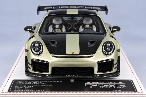 Porsche 911 GT2 RS (991) Manthey Racing 竹绿色·黑碳·黑轮·黑灰内饰 1:18，封面