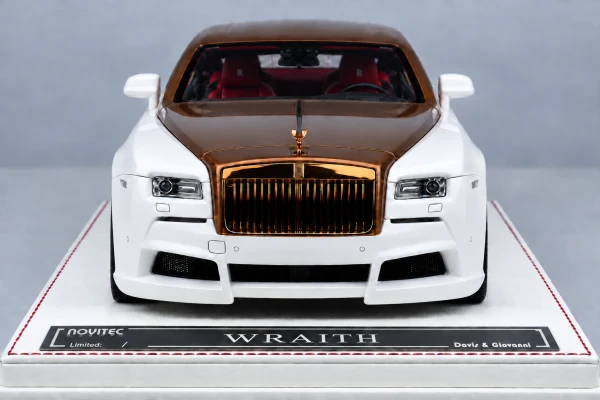Rolls-Royce Wraith Overdose 白色·金棕色双拼·金色轮毂 1:18，封面