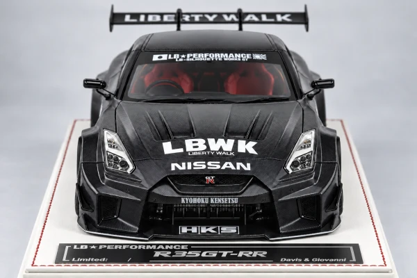 Nissan GT-R R35 Liberty Walk GT-RR 全碳纤维·黑色轮毂·ADVAN NISSAN涂装 1:18，封面