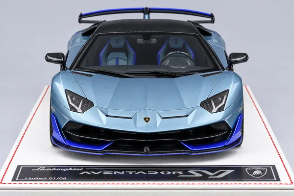 Lamborghini Aventador SVJ 碳纤维套件 冰蓝深蓝双色，封面